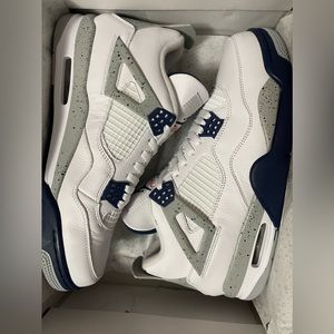 Jordan 4 Midnight Navy
